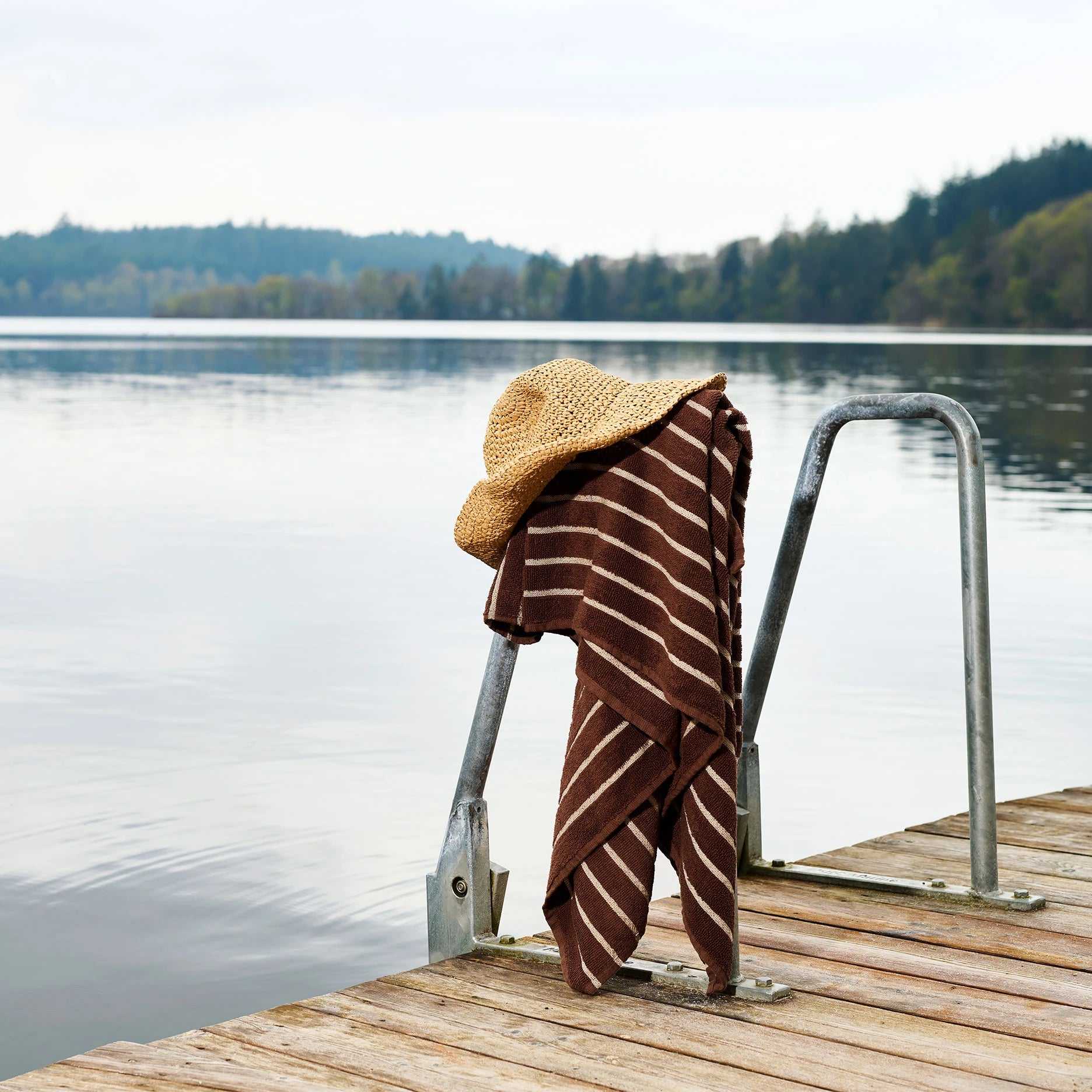 Life Stripe Strandhandtuch Braun